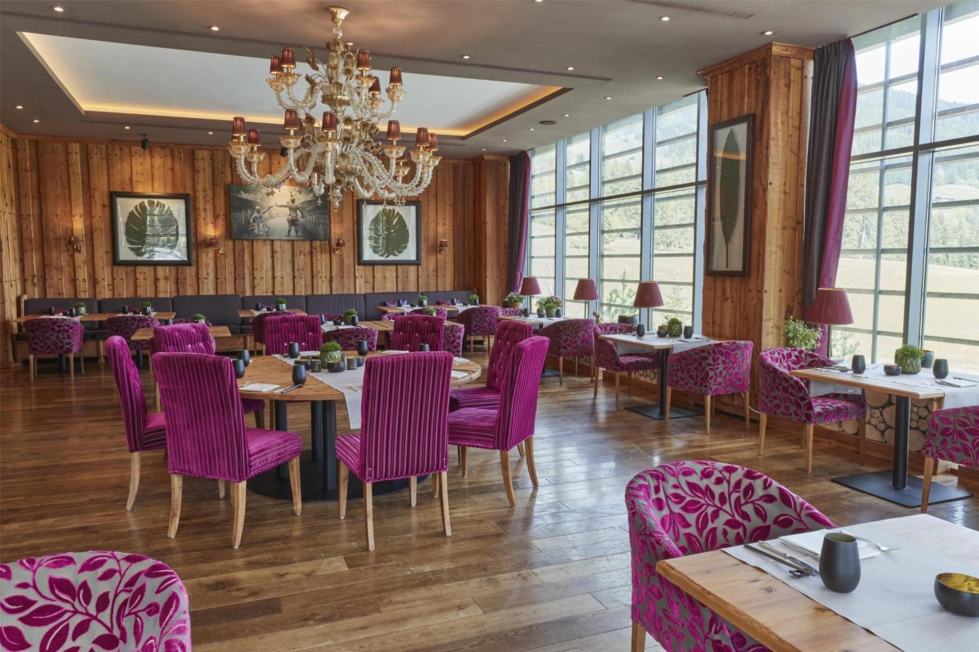 Kempinski Hotel Das Tirol Йохберг Екстериор снимка