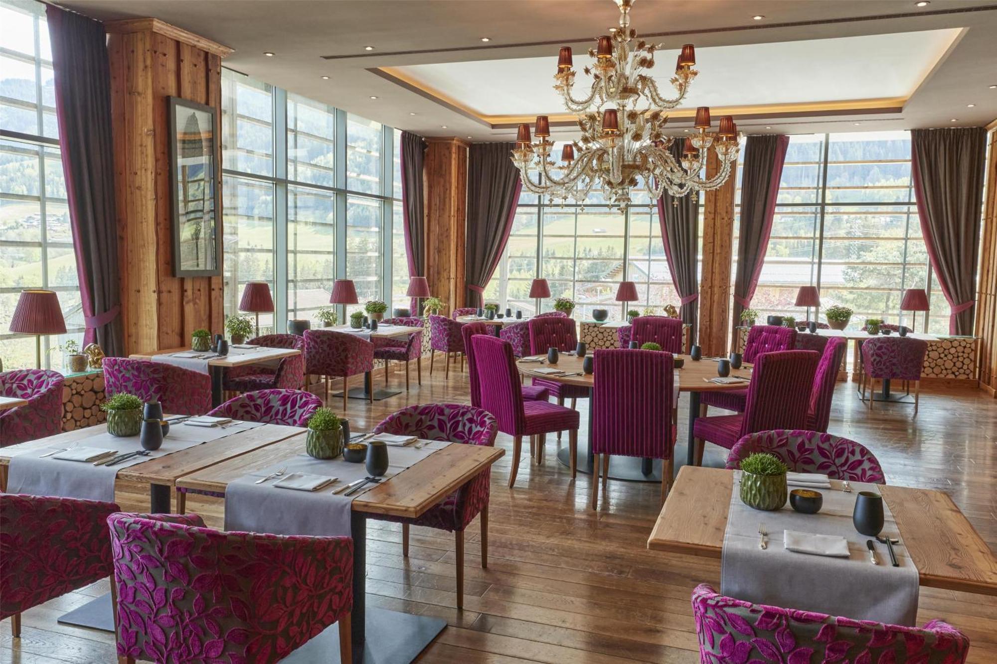 Kempinski Hotel Das Tirol Йохберг Екстериор снимка