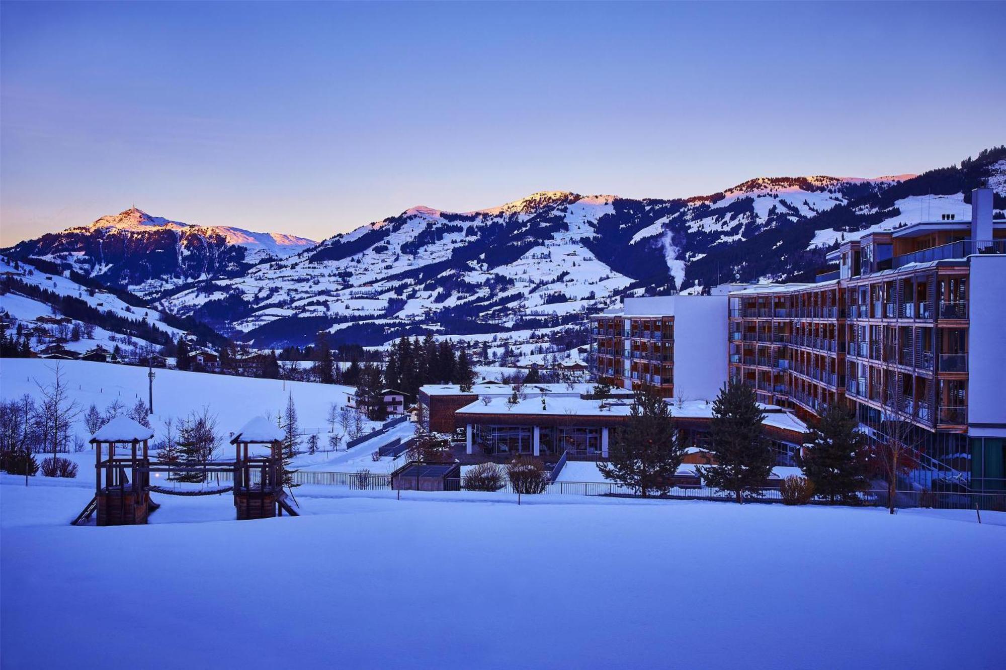 Kempinski Hotel Das Tirol Йохберг Екстериор снимка