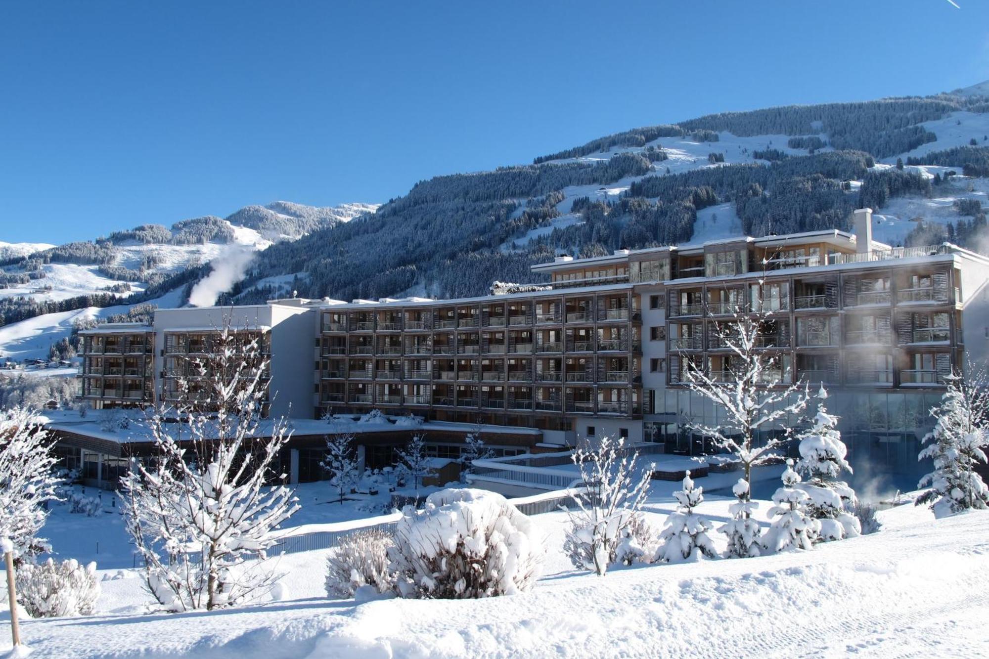 Kempinski Hotel Das Tirol Йохберг Екстериор снимка
